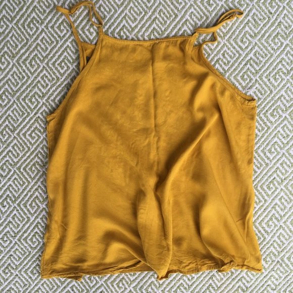 Yellow Loose-Fitting Pink Floral Tank Top - Picture 4 of 8